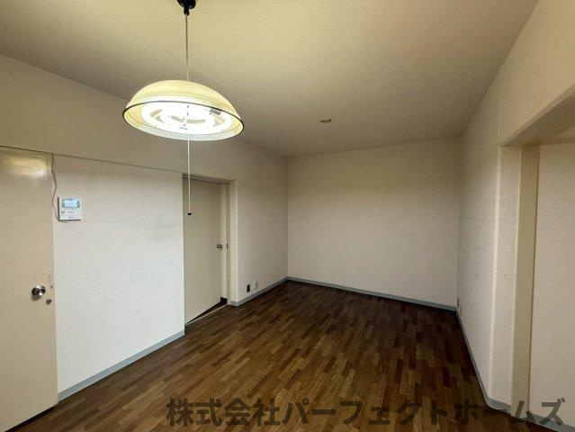 【居間・リビング】の画像