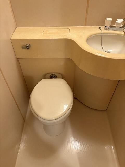 横浜市鶴見区生麦１丁目の賃貸マンションのトイレ