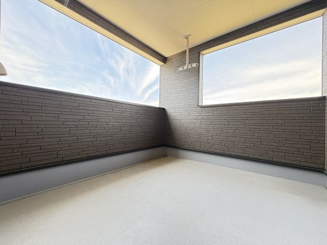 CRADLE GARDEN門司区上二十町第2のバルコニー|お洗濯にも便利なバルコニー付き