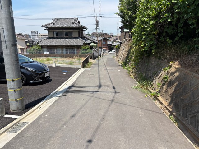CRADLE GARDEN門司区上二十町第2の前面道路含む現地写真|前面道路幅員約4.0メートル