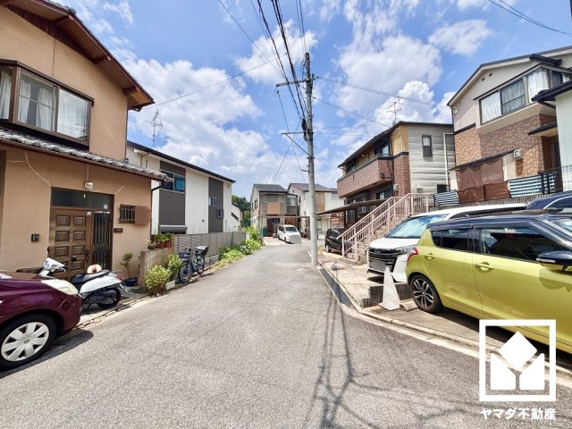 伏見区深草宝塔寺山町の前面道路含む現地写真