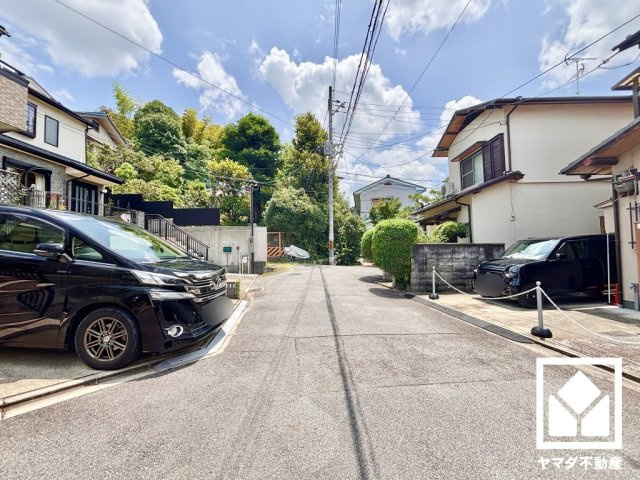 伏見区深草宝塔寺山町の前面道路含む現地写真