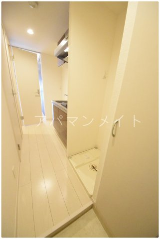 【設備】 | リブリサンモール戸塚 | 室内洗濯機置場です
