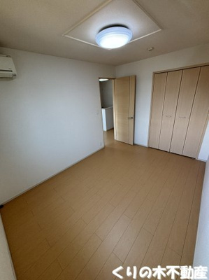 【洋室】 | ルーチェ・ハーモニーⅡ | 反転タイプのお部屋です（現況を優先します）