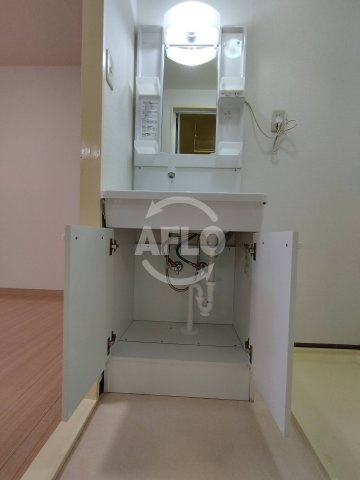 サニーコーポ山中　堀江小学校区の洗面所|サニーコーポ山中　洗面台