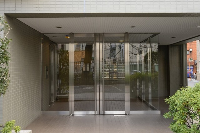 フォレステージ西早稲田のエントランス|フォレステージ西早稲田：東西線「早稲田」駅徒歩１１分！