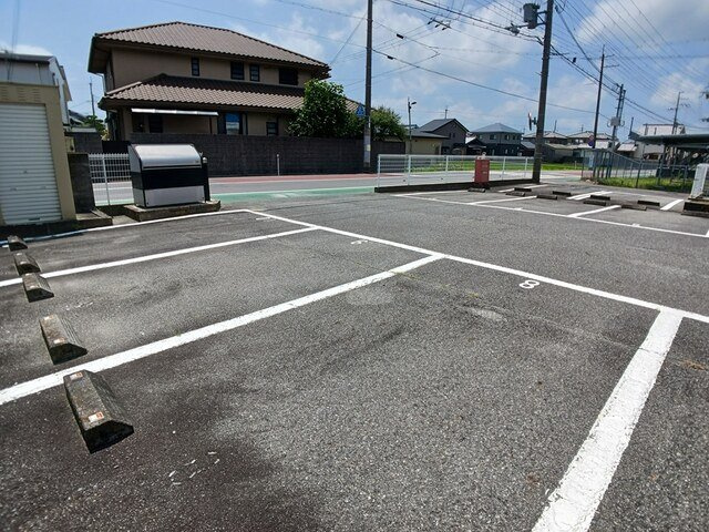 ラグーナの駐車場