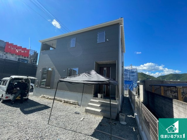 神崎郡福崎町福崎新　第3期　新築一戸建ての外観|安心の10年保証！外観を美しく保ち、雨水で汚れを落とします！気になることがありましたら、お気軽にお問い合わせください！