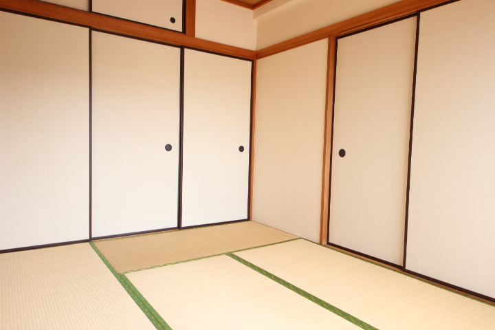 エステート昭島の和室