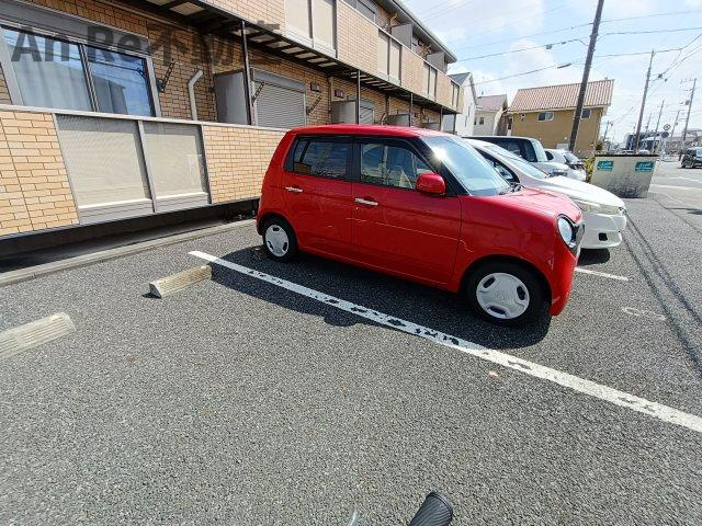 アーバニティの駐車場