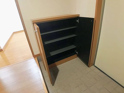 【玄関】 | フラワーヴィレッジ【名古屋市賃貸・ウォークインクローゼット】