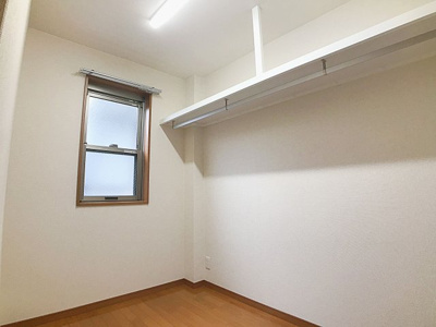 【収納】 | フラワーヴィレッジ【名古屋市賃貸・ウォークインクローゼット】