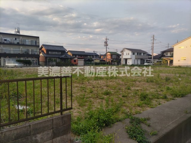 ６７１４０　岐阜市川部土地