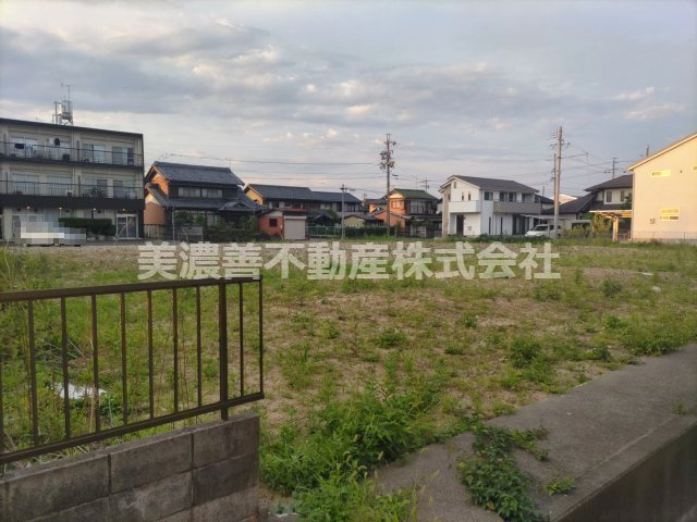 ６７１４０　岐阜市川部土地