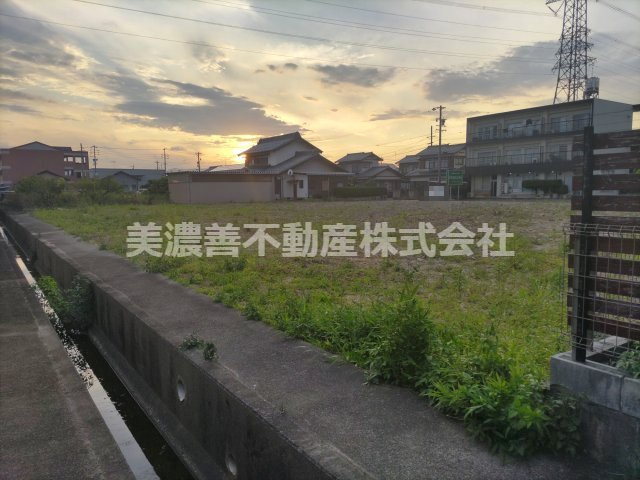 ６７１４０　岐阜市川部土地の外観