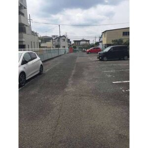 プレアール江南の駐車場