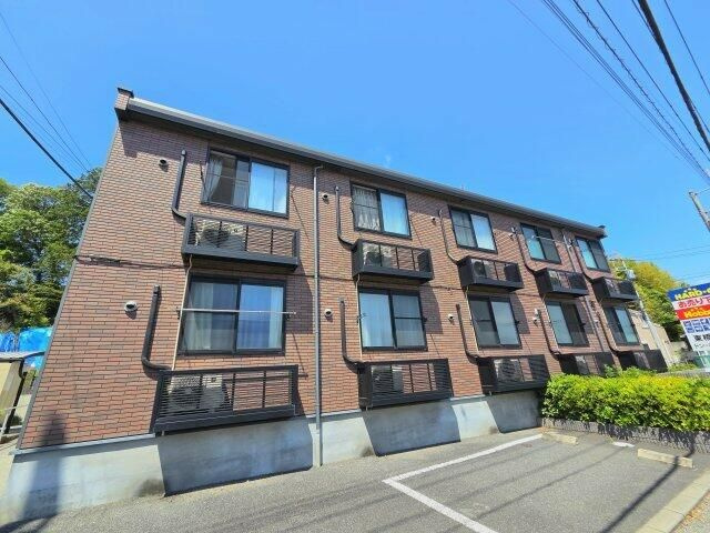 町田市小山町のアパートの外観