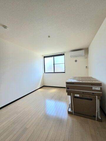 町田市小山町のアパートの居間・リビング