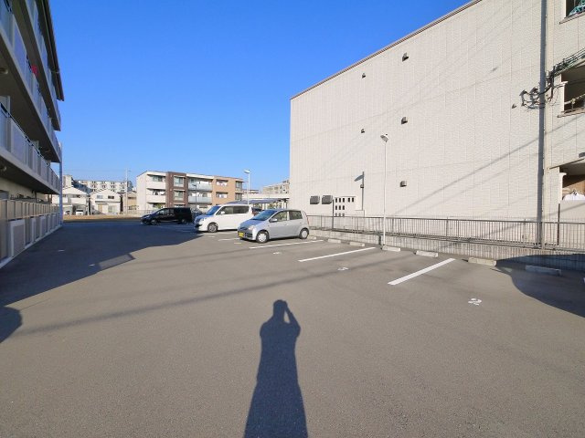 アルペンローゼの駐車場|駐車場完備です