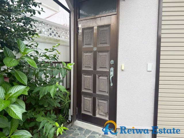 中古戸建　茅ヶ崎市柳島の玄関