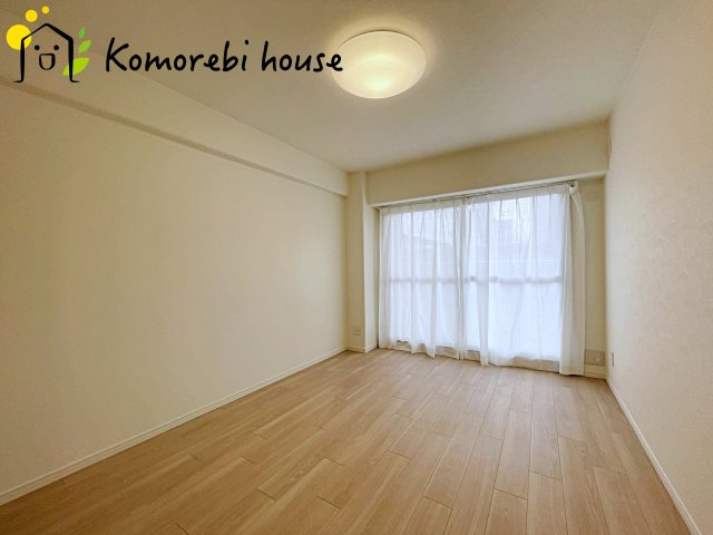 大宮平和台マンションA棟の洋室|使い勝手のいい洋室です