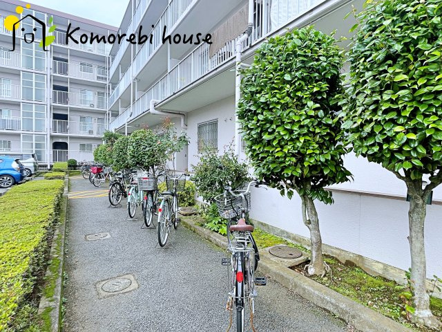 大宮平和台マンションA棟の駐輪場