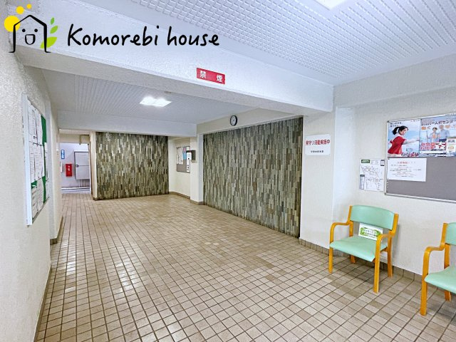 大宮平和台マンションA棟のロビー