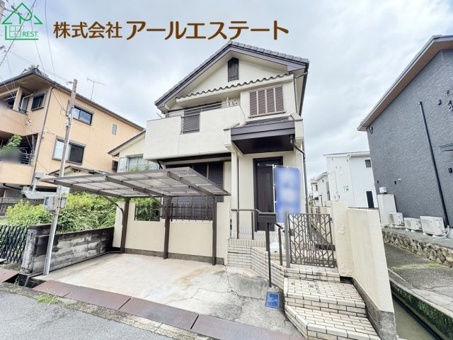 加古川市加古川町美乃利　　中古戸建の前面道路含む現地写真