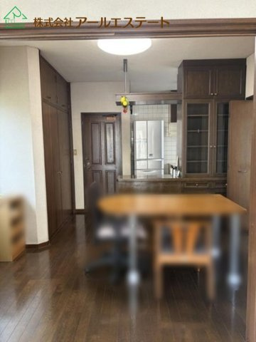 加古川市加古川町美乃利　　中古戸建の洋室