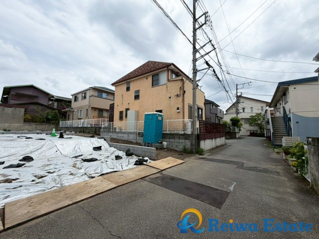 売地　藤沢市辻堂6丁目の前面道路含む現地写真