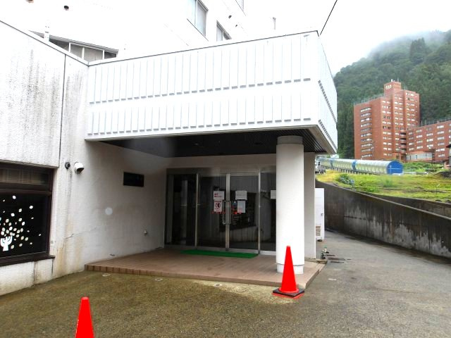 シャルマン湯沢のエントランス