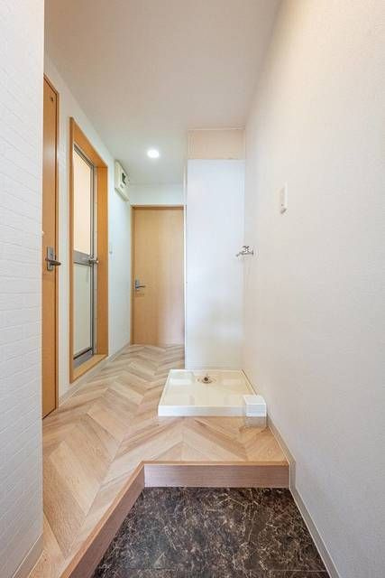 リフィナ横浜新杉田の玄関
