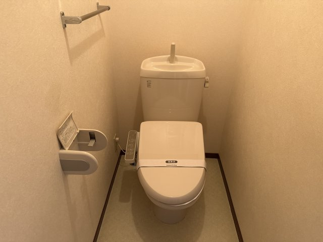 アゼリア宮上　Ａ棟のトイレ