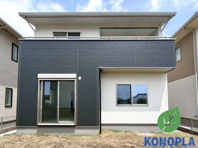 【中古戸建】伊勢崎市茂呂町2丁目の外観|■外観｜ここから始まる「日常」はご家族にとってかけがえのない時間となります。少しでも豊かに、快適に。