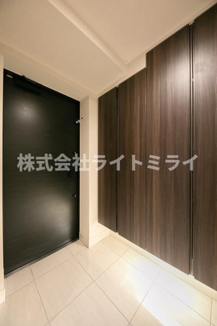ドゥーエ早稲田の玄関| 