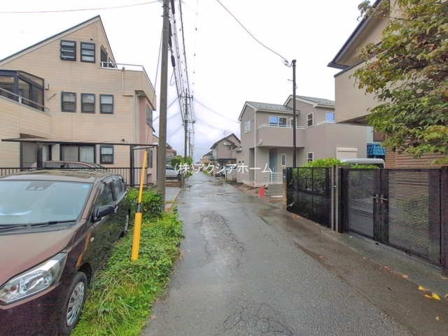 入間市東町1丁目・全1棟　新築一戸建　～LDK15帖～の前面道路含む現地写真|2026年7月30日撮影