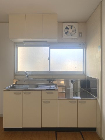ロイヤル三千刈Ｃのキッチン