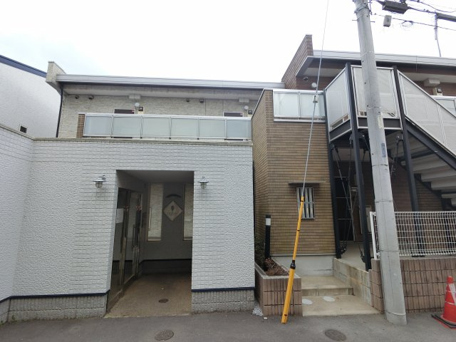 リブリ・JM.M.N.の外観