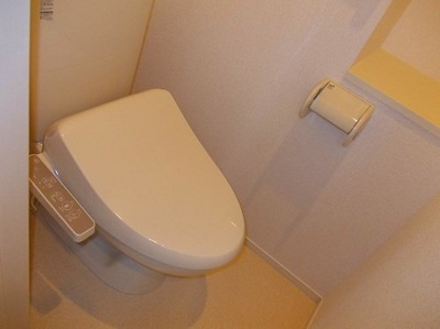 【トイレ】 | コスモビレッジ | 清潔感のあるトイレです