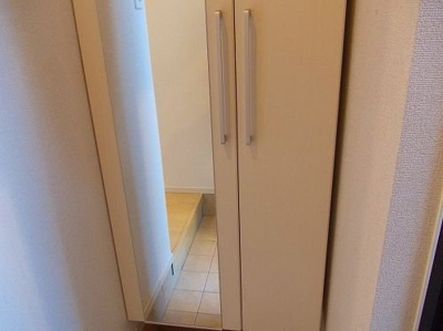 【玄関】 | コスモビレッジ | きれいな玄関です
