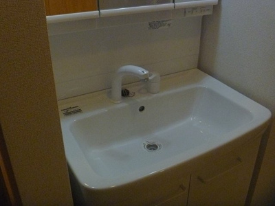 【洗面所】 | カンプ・ノウ | コンパクトで使いやすい洗面所