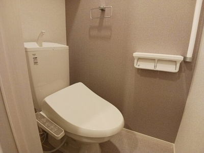 【トイレ】 | メゾン・ヴェルテ | コンパクトで使いやすいトイレです