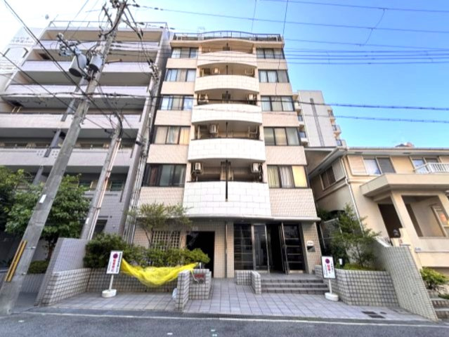 ロイヤル六甲駅前
