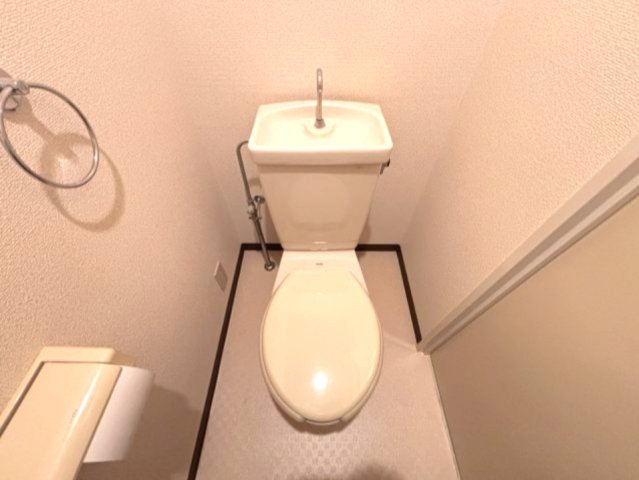 ロイヤル六甲駅前のトイレ
