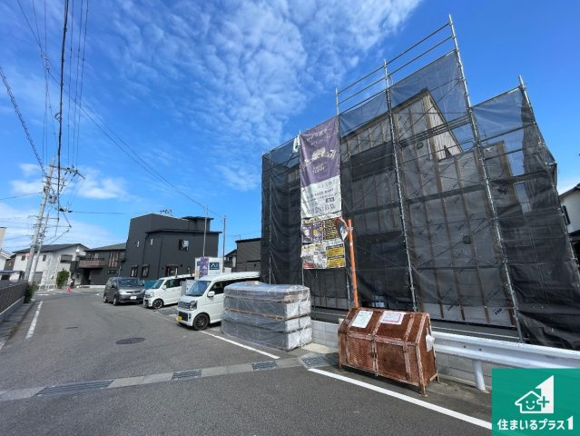 大津市雄琴　第5期　新築一戸建ての前面道路含む現地写真|周辺は落ち着いた街並みの住宅地！子育てがしやすい住環境です！まだ未完成ですが、現地でしかわからない事もございます。是非一度ご覧ください。