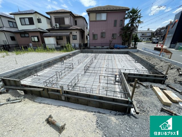 大津市雄琴　第5期　新築一戸建ての外観|周辺は落ち着いた街並みの住宅地！子育てがしやすい住環境です！まだ未完成ですが、現地でしかわからない事もございます。是非一度ご覧ください。