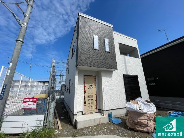 大津市雄琴　第5期　新築一戸建ての外観|周辺は落ち着いた街並みの住宅地！子育てがしやすい住環境です！まだ未完成ですが、現地でしかわからない事もございます。是非一度ご覧ください。