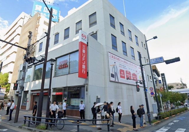 黒川ビルの周辺