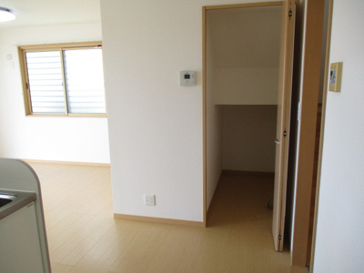 【キッチン】 | ヒルズ上之屋 | 写真とは違うお部屋になります。