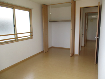 【洋室】 | ヒルズ上之屋 | 写真とは違うお部屋になります。
